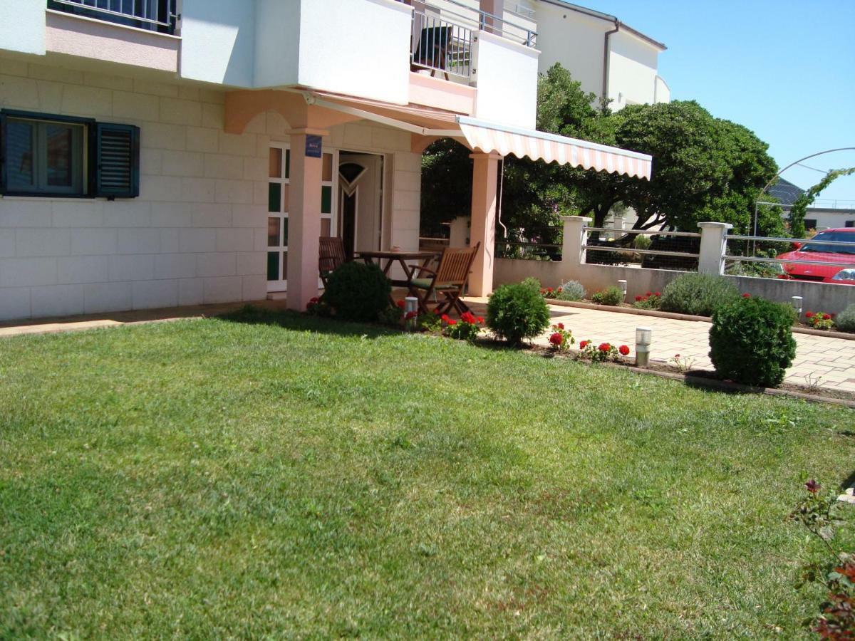 Apartman Strk Sukosan Exterior photo